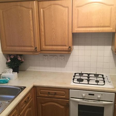 Quiet Residential Area Within Easy Reach Of Town Apartment Manchester Luaran gambar